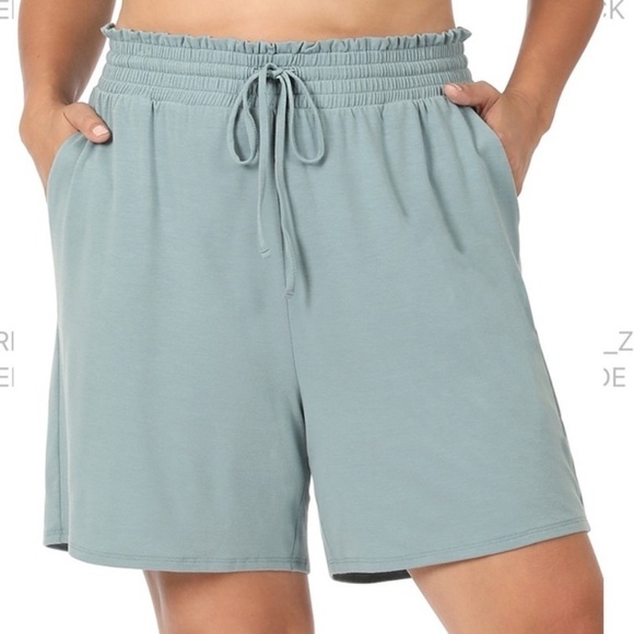 Zenana Plus Size Drawstring Shorts with Pockets - Picture 1 of 3
